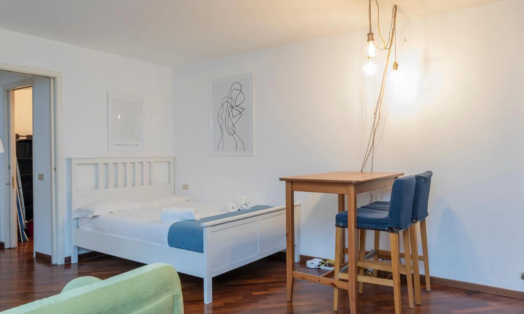 Xenia Apartments - Lovely Studio In Corso Genova 10 Min From Duomo Milan